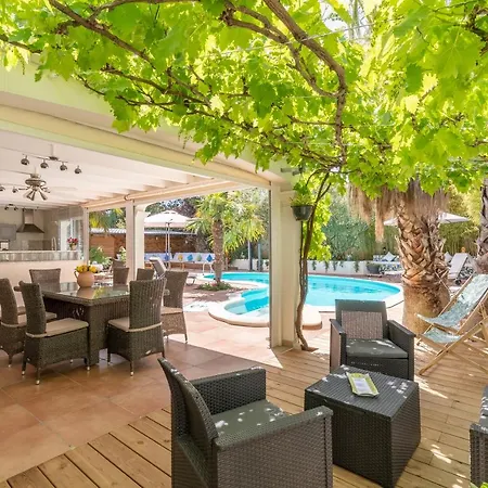 La De L'olivier 3* 阿格德