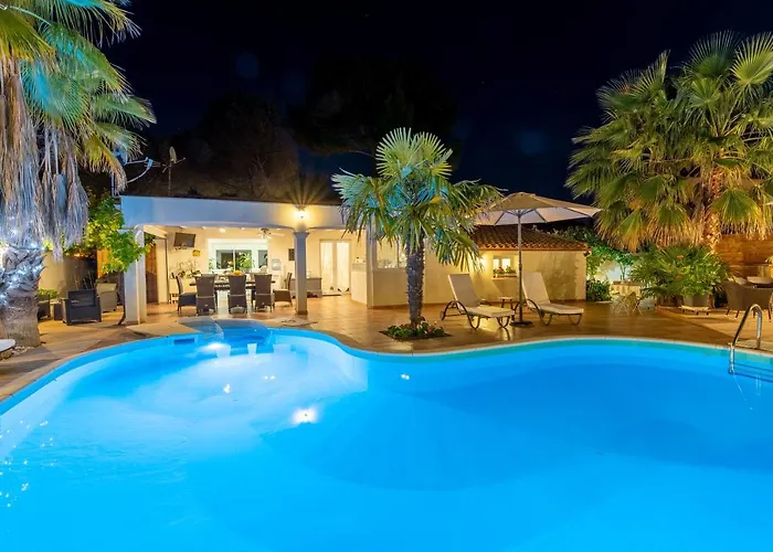 La De L'olivier ベッド・アンド・ブレックファスト 3*